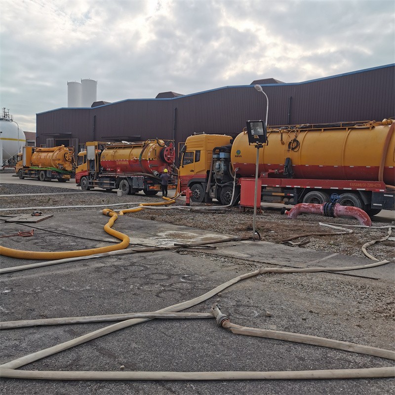 河西污水池清理