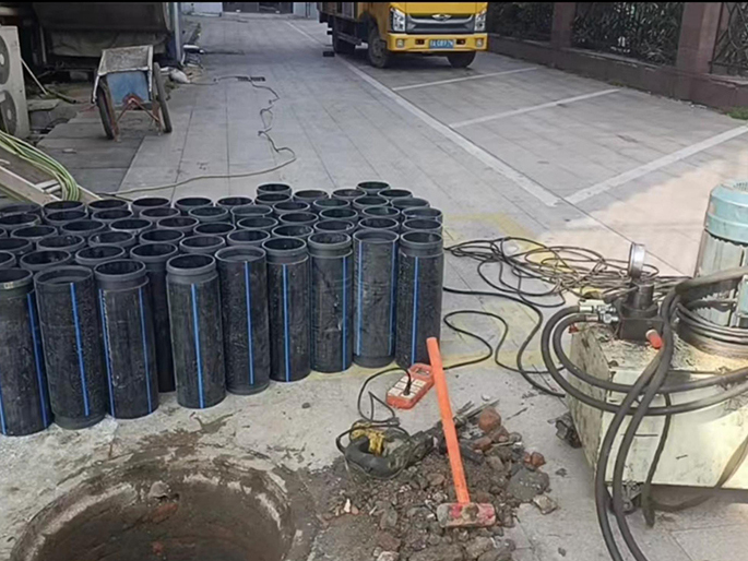 河西PE置换管厂家 DN315置换管 非开挖管短管置换